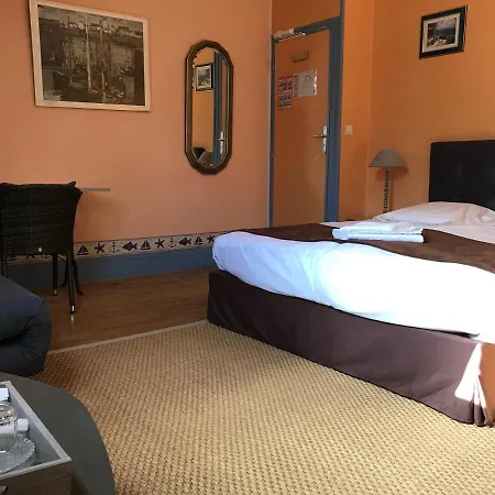 酒店 De Paris Restaurant Bistronomy 2*